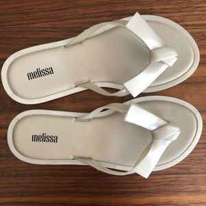 Melissa Pearl White Comfy Sandals